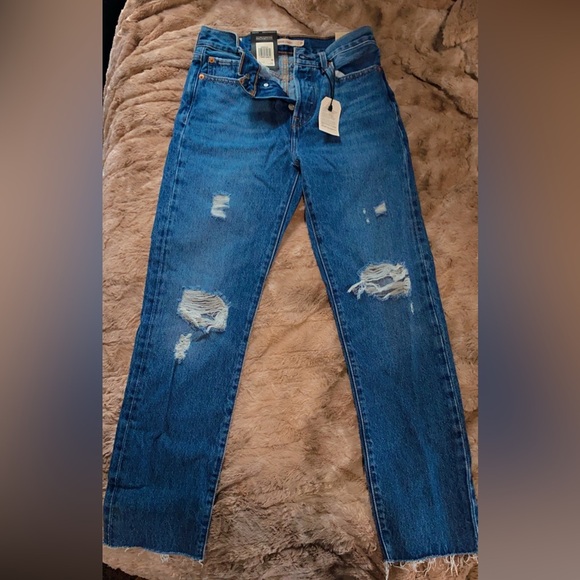 Signature by Levi Strauss Denim - Levi’s Distressed Blue Jeans women’s